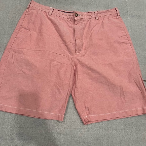 [38] IZOD Shorts Mens 38 Pink 10 Inch Inseam Flat Front Golf Outdoor Preppy - Picture 1 of 6